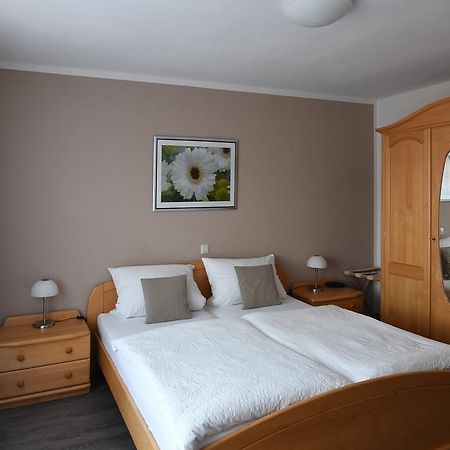 Gaestehaus Kleine Kalmit Ландау Екстер'єр фото